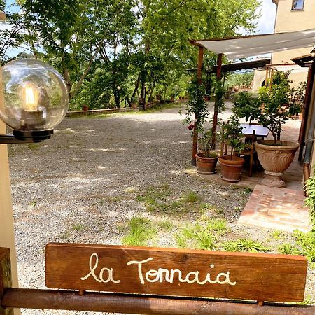 La Tonnaia Lejlighed Lari Eksteriør billede